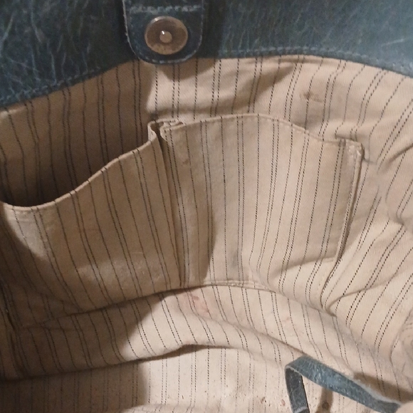 Rare Blue Frye Distressed Shoulder Bag - Picture 8 of 9